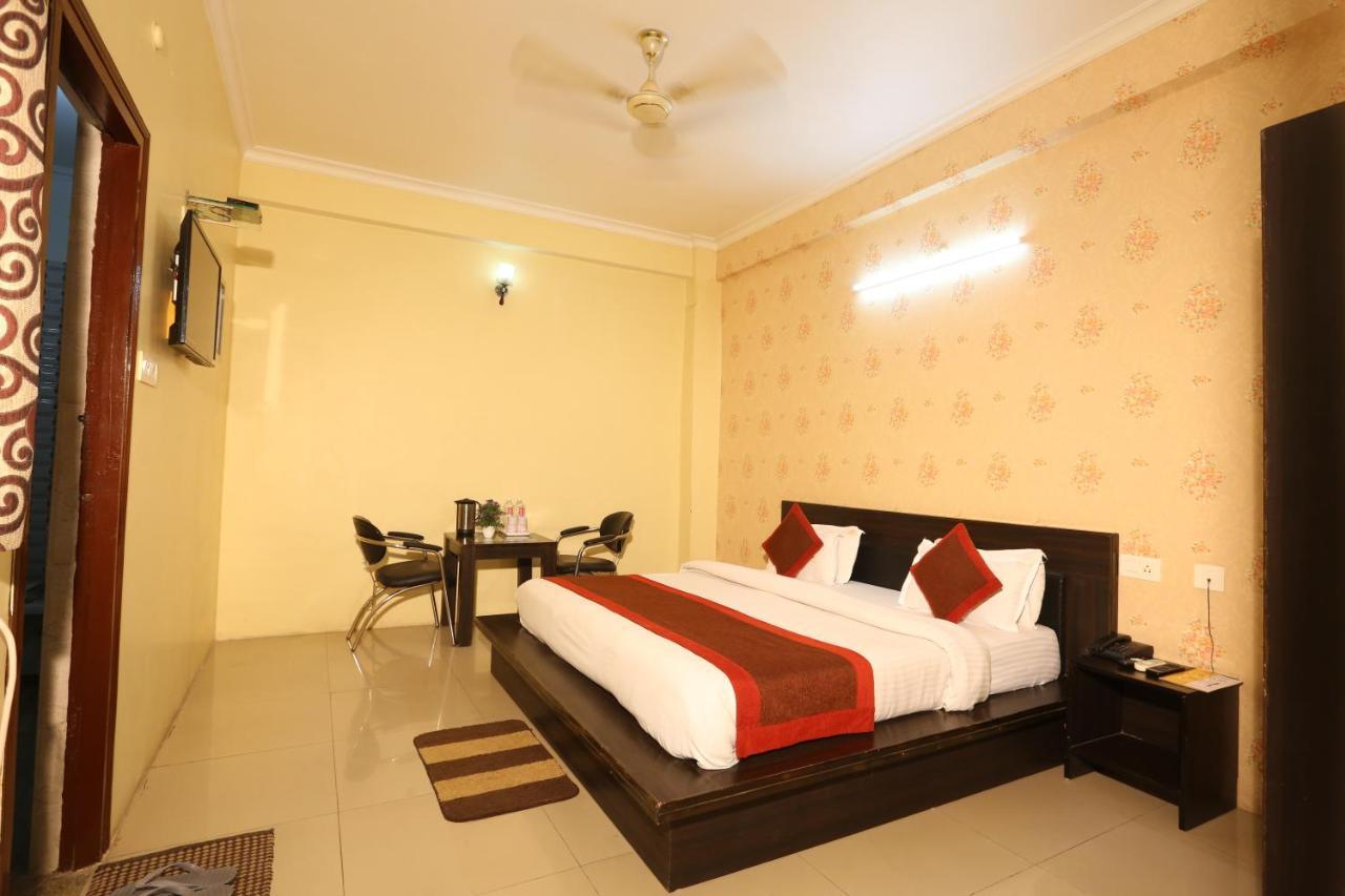 Hotel Nexus L Hotels In Charbagh Lucknow Exterior foto