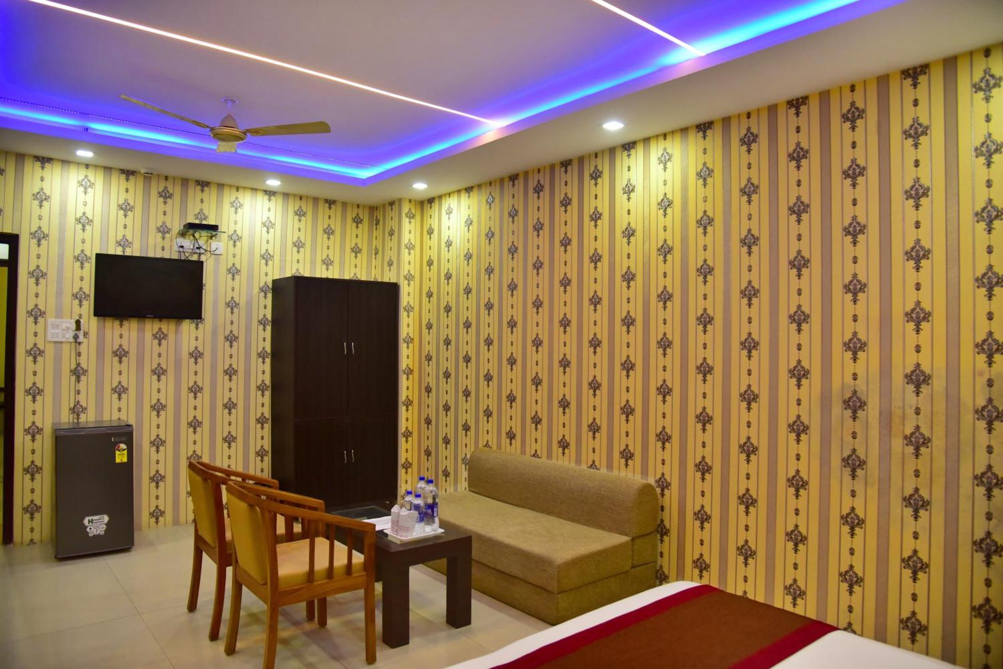 Hotel Nexus L Hotels In Charbagh Lucknow Exterior foto
