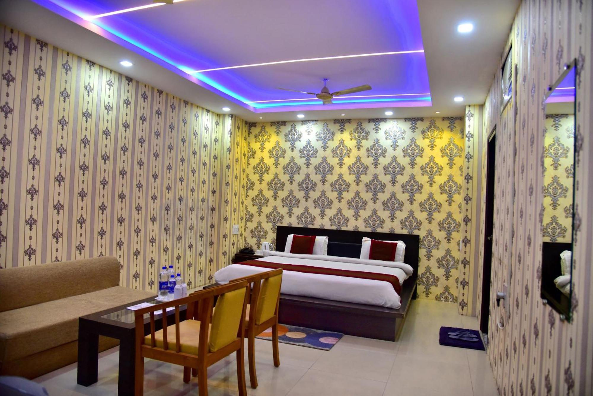 Hotel Nexus L Hotels In Charbagh Lucknow Exterior foto